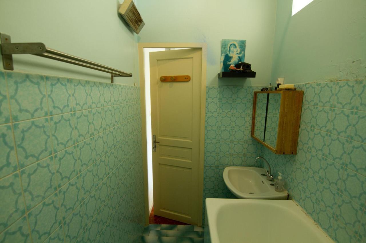 Jolie Chambre Dans Appartement Cosy En Plein Centre Μασσαλία Εξωτερικό φωτογραφία